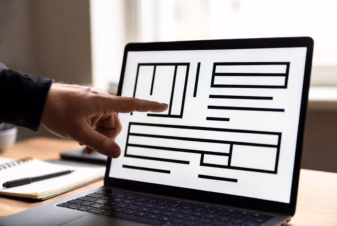 using line weight to create visual hierarchy in composition