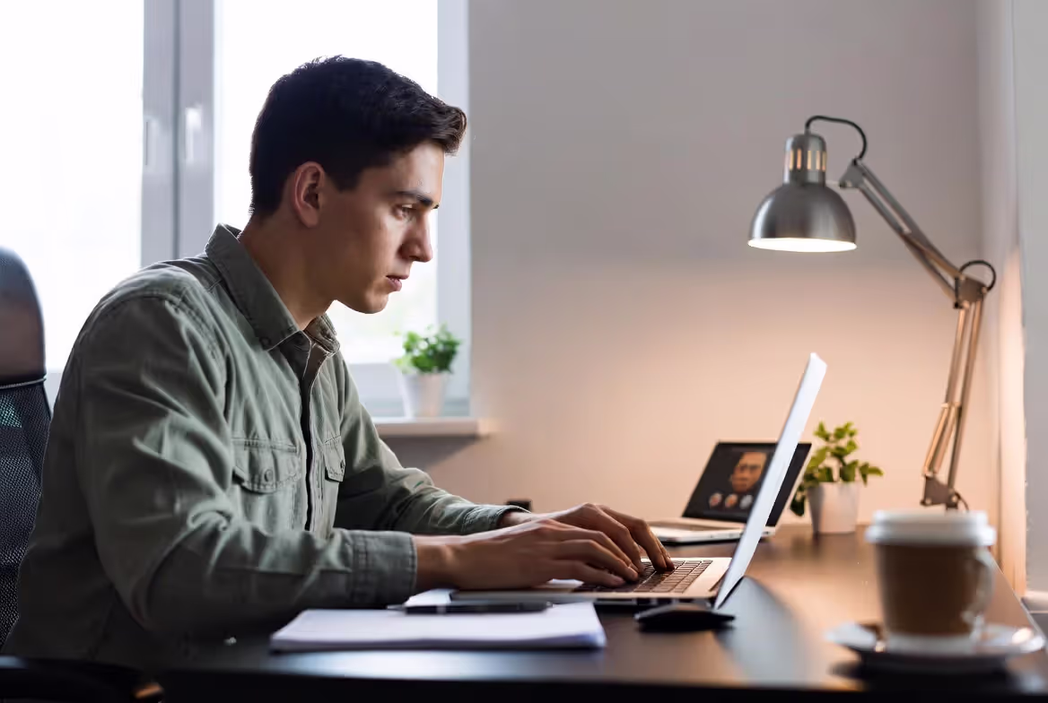 How Visual Language Works as a Communication System